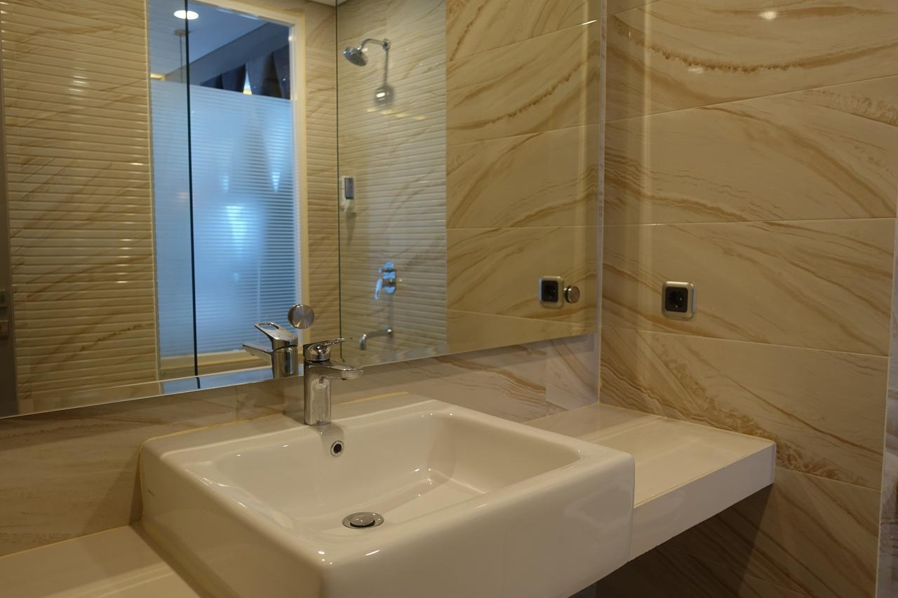 M Hotel Kupang Kupang  Exteriör bild